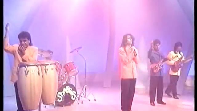 Daniel Agostini Con El Grupo Sombras  [Enganchado DVD 2]