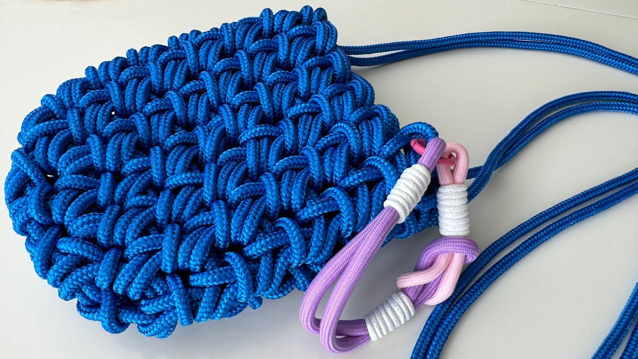 Сплела сразу для всех за 30 минут без крючка сложно пройти мимо! смотреть онлайн