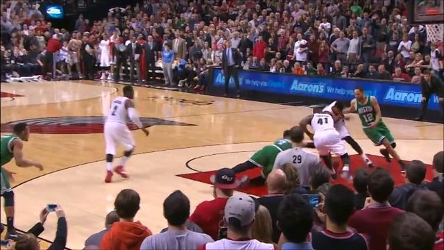 Evan Turner game winning three against Portland! смотреть онлайн