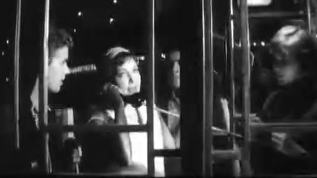 Лужнецкая наб Метромост 1963 "Я шагаю по Москве I Walk Around Moscow" смотреть онлайн