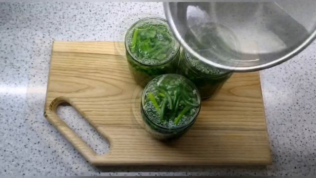 Чесночные стрелки. Маринованные стрелки чеснока. смотреть онлайн