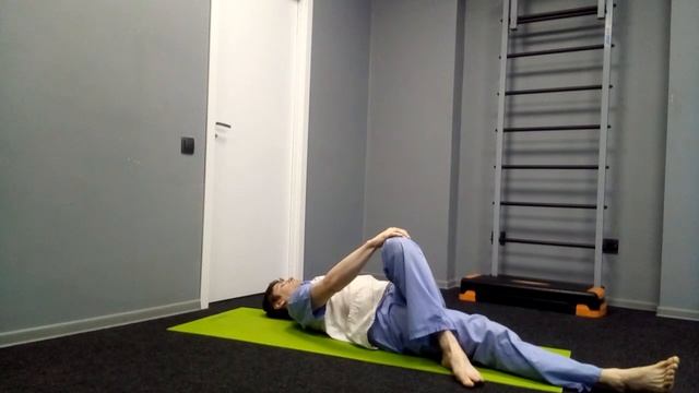 Растяжка передних и задних волокон средней и малой ягодичных мышц смотреть онлайн
