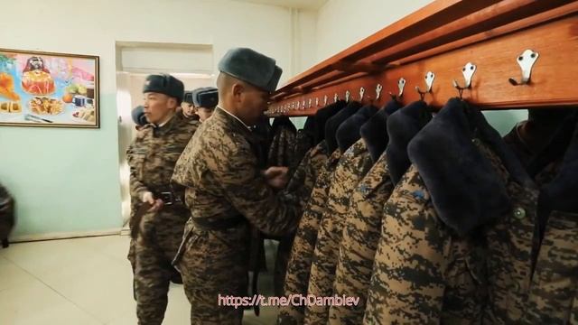 Питание военнослужащих монгольской армии смотреть онлайн