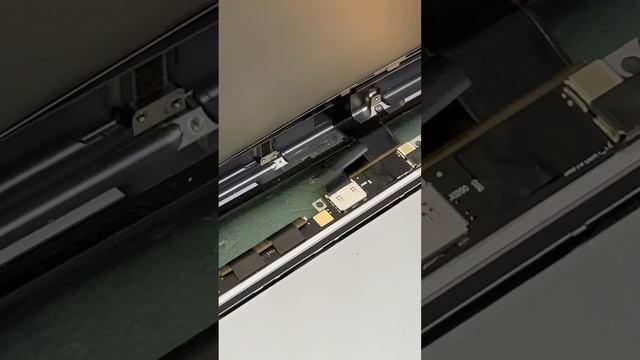 MacBook Pro 14 дюймов замена матрицы смотреть онлайн