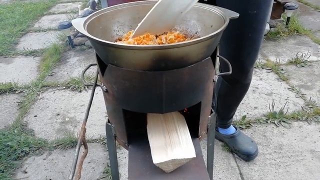 Печь для казана, Первый запуск! Готовим плов в казане. смотреть онлайн