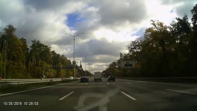 Беспредел на трассе Киев - Борисполь 26.10.2018 смотреть онлайн