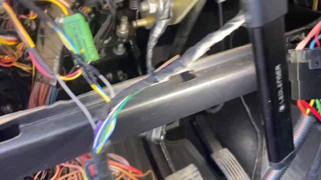 Автозапуск "Разъем в Разъем" для УАЗ Патриот 2014, МКПП, комплектация без LIN-шины смотреть онлайн