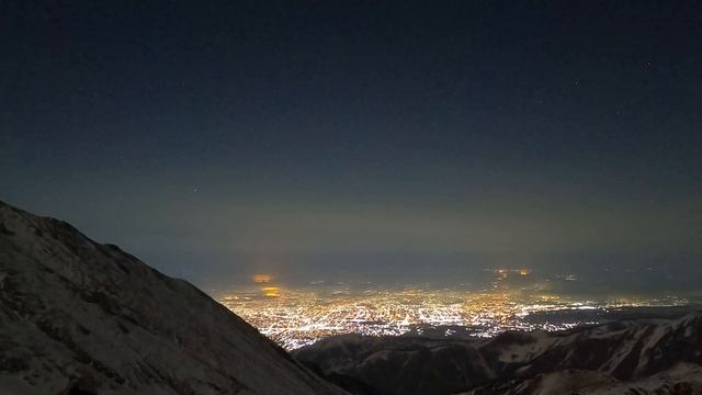 Вид города Алматы с Космостанции, с высоты 3200 метров. [4K] смотреть онлайн