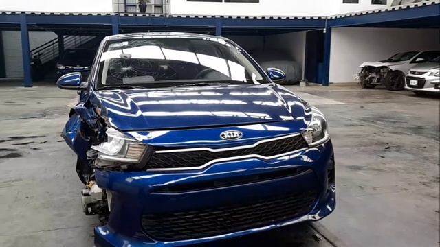 KIA RIO LX SEDAN 2018 Accidentado смотреть онлайн