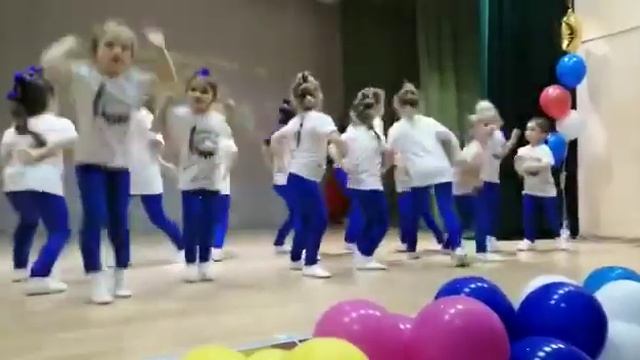 Малыши скулят танец 3-4 года смотреть онлайн
