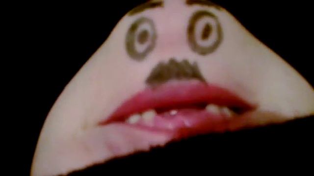 поющий беззубый  рот