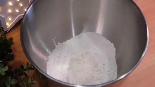 Миксер планетарный KITFORT KT-1391 смотреть онлайн