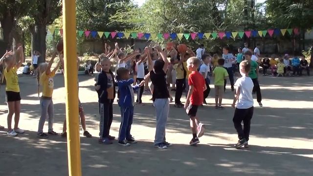 Эстафета в школе