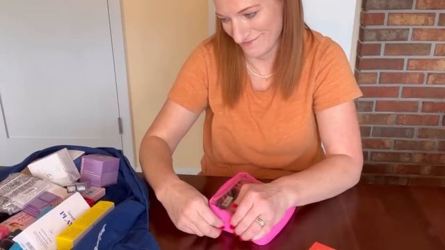 HOLIDAY HOUSE UNBOXING *GIFTED* смотреть онлайн