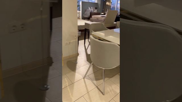 Обеденная группа турецкого производства — это гармоничный, выдержанный в едином стиле, комплект смотреть онлайн