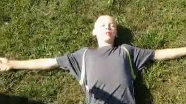 Это футбол с колясиком Горин коля смотреть онлайн