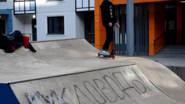 *НОВЫЙ ЛОКАЛ* смотреть онлайн