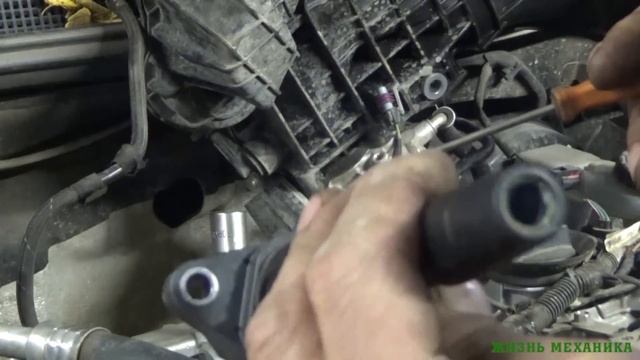 Техобслуживание Рено Сандеро Степвэй и замена свечей