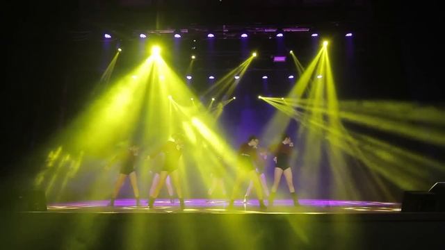 18  Дэнсхолл в танц.студии 