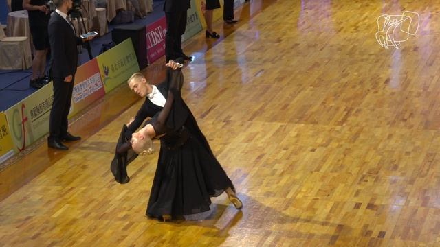 Khokhlov - Shoshneva, RUS | 2018 GS STD Taipei City | R1 W | DanceSport Total смотреть онлайн