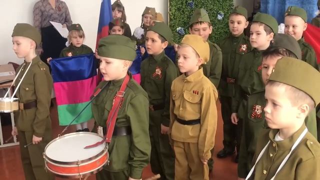 Песня в солдатской шинели! .mp4 смотреть онлайн