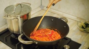 Гречка с овощами в томатном соусе ?