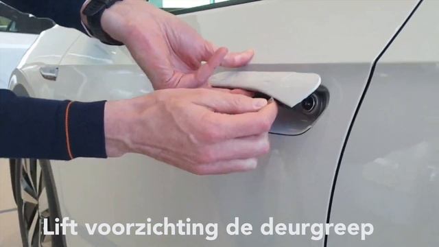 Gaat de deur van je Volkswagen ID.4 niet meer open? Zo los je het op! смотреть онлайн