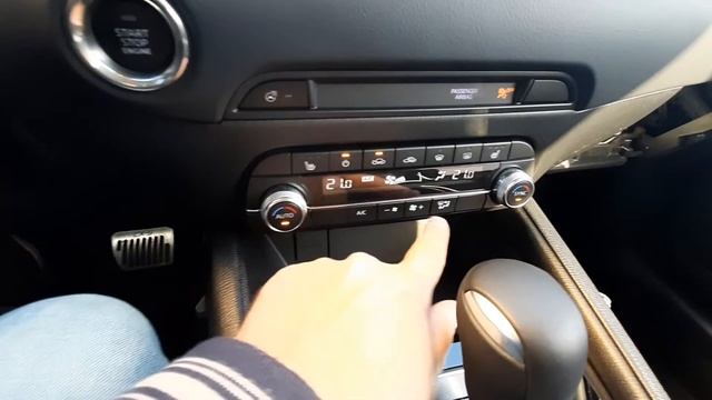 Неприятный запах при включении кондиционера. Пробуем Liqui Moly Klima Refresh. смотреть онлайн