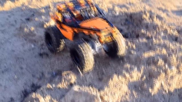 Lego Technic Crawler 4x4 - rides on outdoor смотреть онлайн