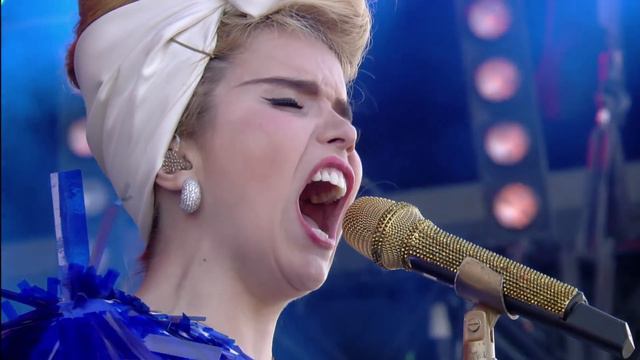 Paloma Faith - Never Tear Us Apart (Summer Six - Live At Isle Of Wight)