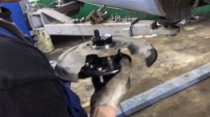 Замена ступицы с датчиком абс Тойота Аурис.