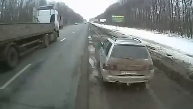 Дурак за рулем ВАЗ 2111 смотреть онлайн