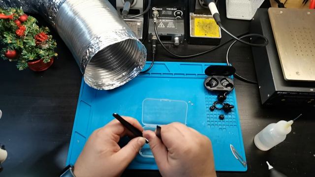 Чистка наушников Samsung Galaxy Buds Plus смотреть онлайн