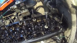 ЗАМЕНА МАСЛОСЪЁМНЫХ КОЛПАЧКОВ  ВАЗ КЛАССИКА