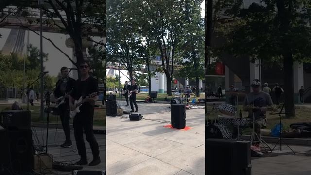 Гр. Черный квадрат. Кончится Лето (В. Цой) смотреть онлайн