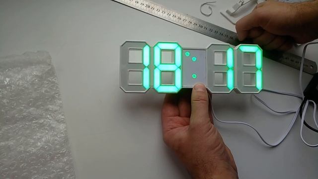 Большие LED часы TS-S60-G смотреть онлайн