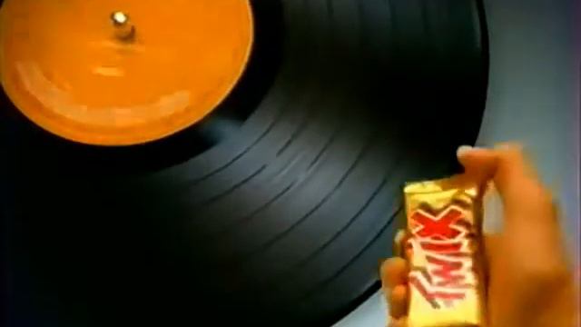 Реклама Twix 2002-2003.avi смотреть онлайн