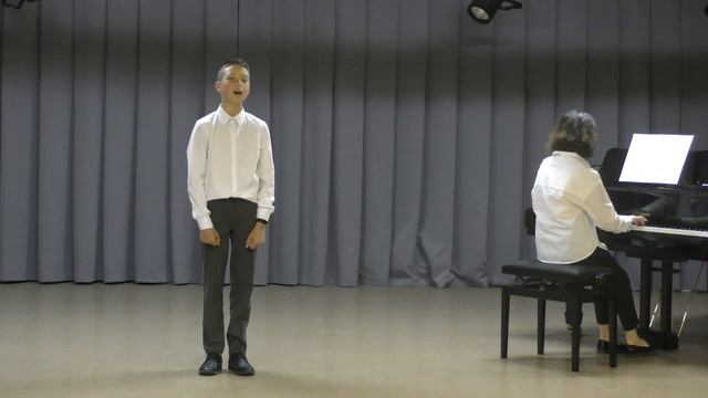 Выпускной экзамен - Гоголь Петр "Жил был на свете мальчик" Моцарт смотреть онлайн