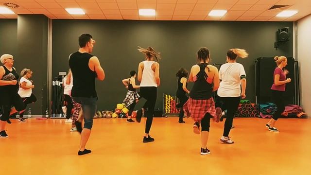 Just the way you are Bachata Choreo Zumba смотреть онлайн