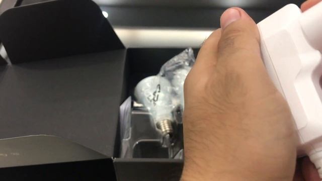 Philips Hue Unboxing смотреть онлайн