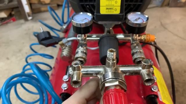 Компрессор Elitech КПМ 360/100 оптимальный и компактный для гаражных работ. смотреть онлайн