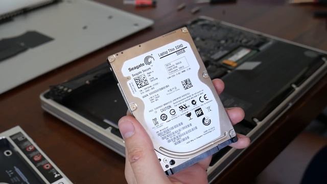 UPGRADE AO MÁXIMO! MacBook Pro 2012 com SSD + HD e 16GB de RAM! смотреть онлайн