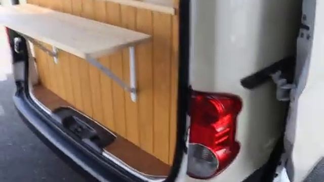 移動販売車　キッチンカー　日産　ＮＶ２００バネット смотреть онлайн