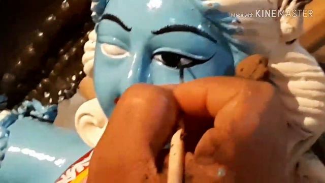 LAKSHMI, NARAYAN MURTI/ IDOL MAKING PROGRESS AT DAKSHIN BARASAT (RAYNAGAR). IDOL WITH LOCAL CLAY смотреть онлайн