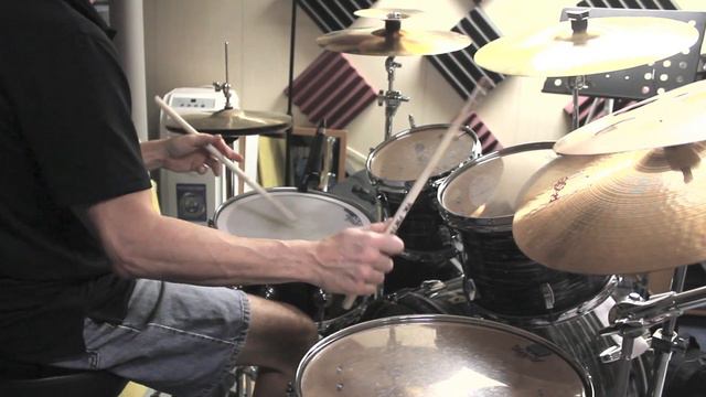 It Don't Mean a Thing If It Aint Got That Swing - Drum Cover смотреть онлайн