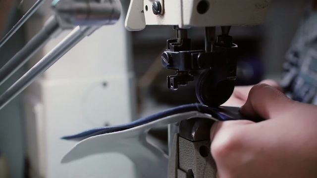 How To Start Your Own Sportswear Brand (From Scratch) Beginner's Guide смотреть онлайн