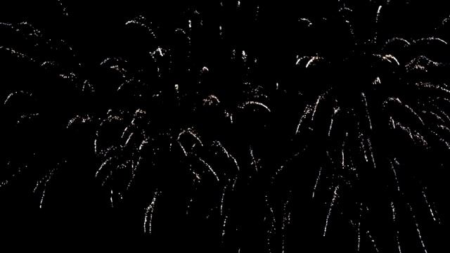 Фейерверк НОЧНАЯ ЖИЗНЬ веер 56 залпов (1,2''х56) FP-B326-1 смотреть онлайн