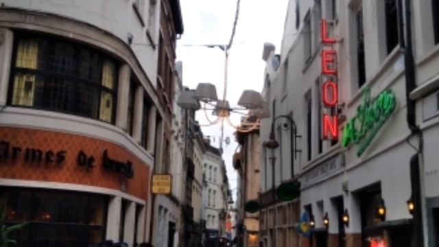 Прогулка по Брюсселю смотреть онлайн