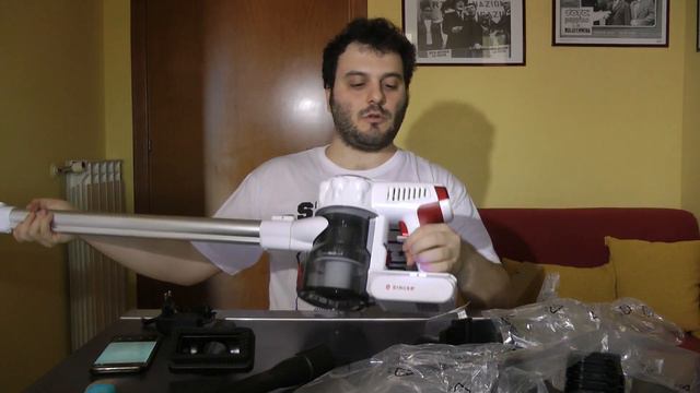 RECENSIONE - SINGER VC300 Scopa Elettrica senza fili da 18000 PA con 2200 mAh, autonomia 35 minuti смотреть онлайн