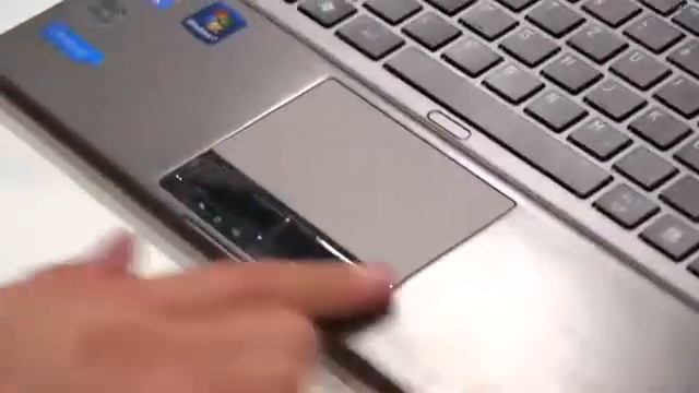 Toshiba Satellite Z930 Portege Z930 hands on and preview смотреть онлайн